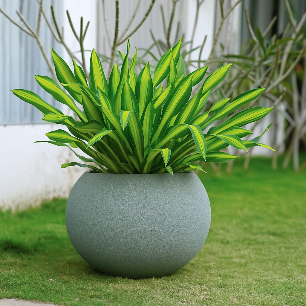 Round_Planter_Green_Foliage_1500x1500